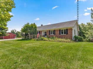 12735 Burmeister Rd, Manchester, MI 48158