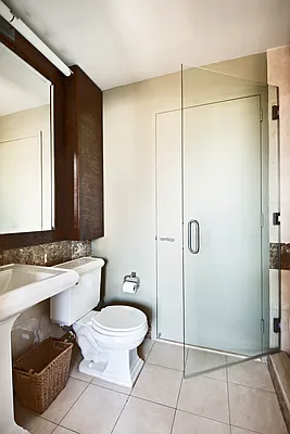 Rented by Compass | media 19