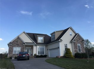 275 Crystal Ridge Dr, Lexington, NC 27295
