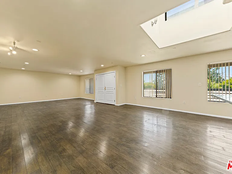 6815 Baird Ave #5 — Photo 10