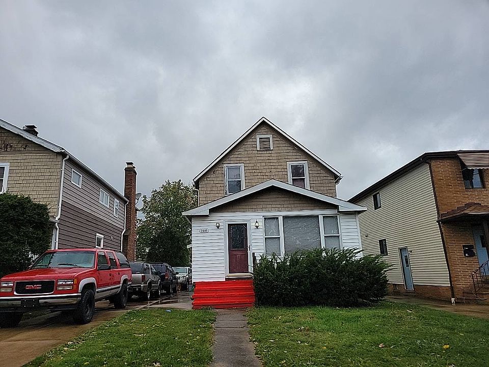 1st image of 2440 Grovewood Ave