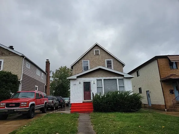 2440 Grovewood Ave, Parma, OH 44134