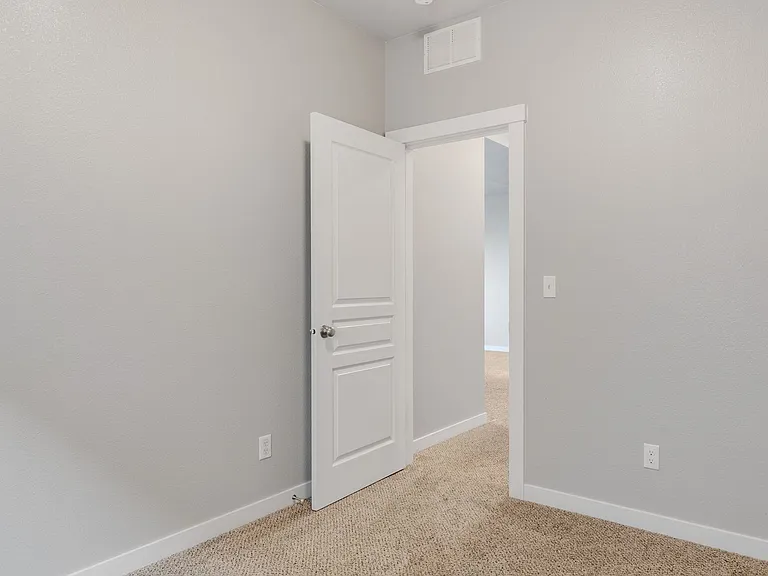 133 S Baraya Way — Photo 15
