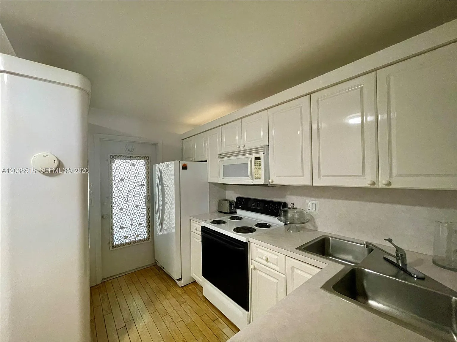 Isle Of Paradise Co-Op — Photo 4