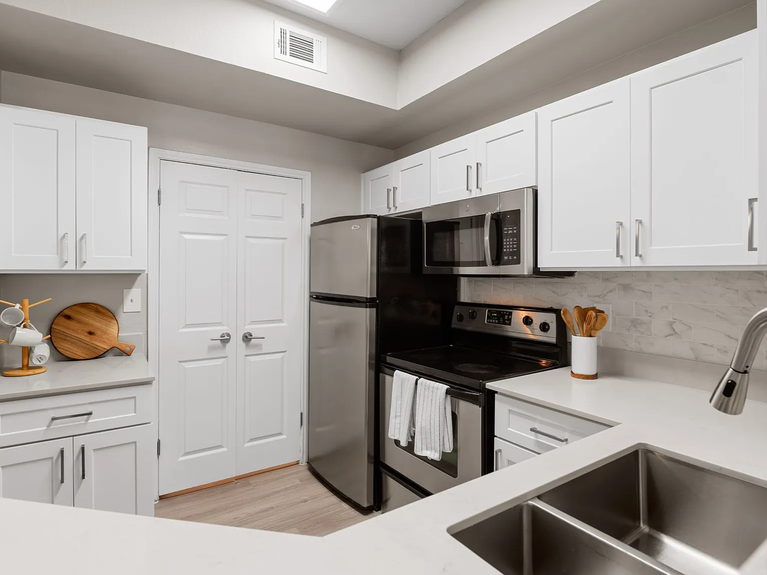 Townhomes of Bent Tree — Photo 2