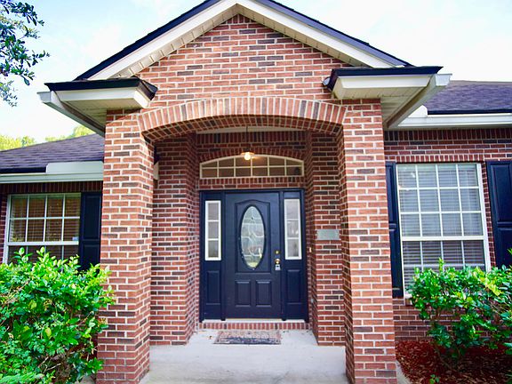 3rd image of 2921 Thorncrest Dr