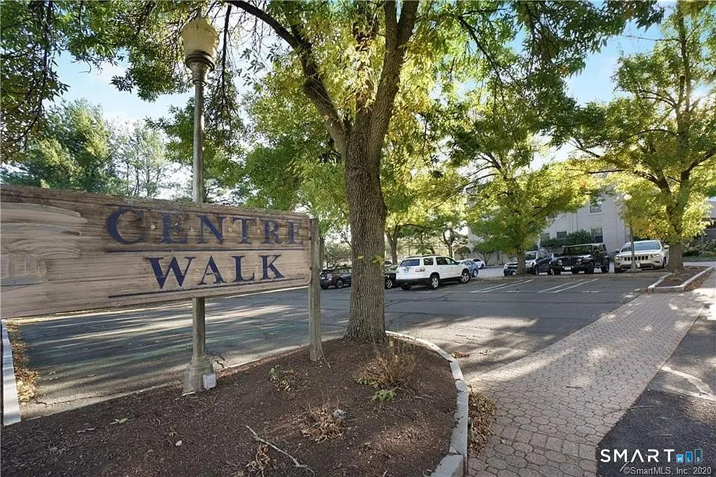 1 bed, 1.0 bath, 703 sqft, $2,100 — Photo 1