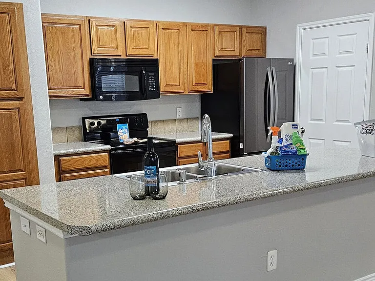 Lebanon Ridge — Photo 23