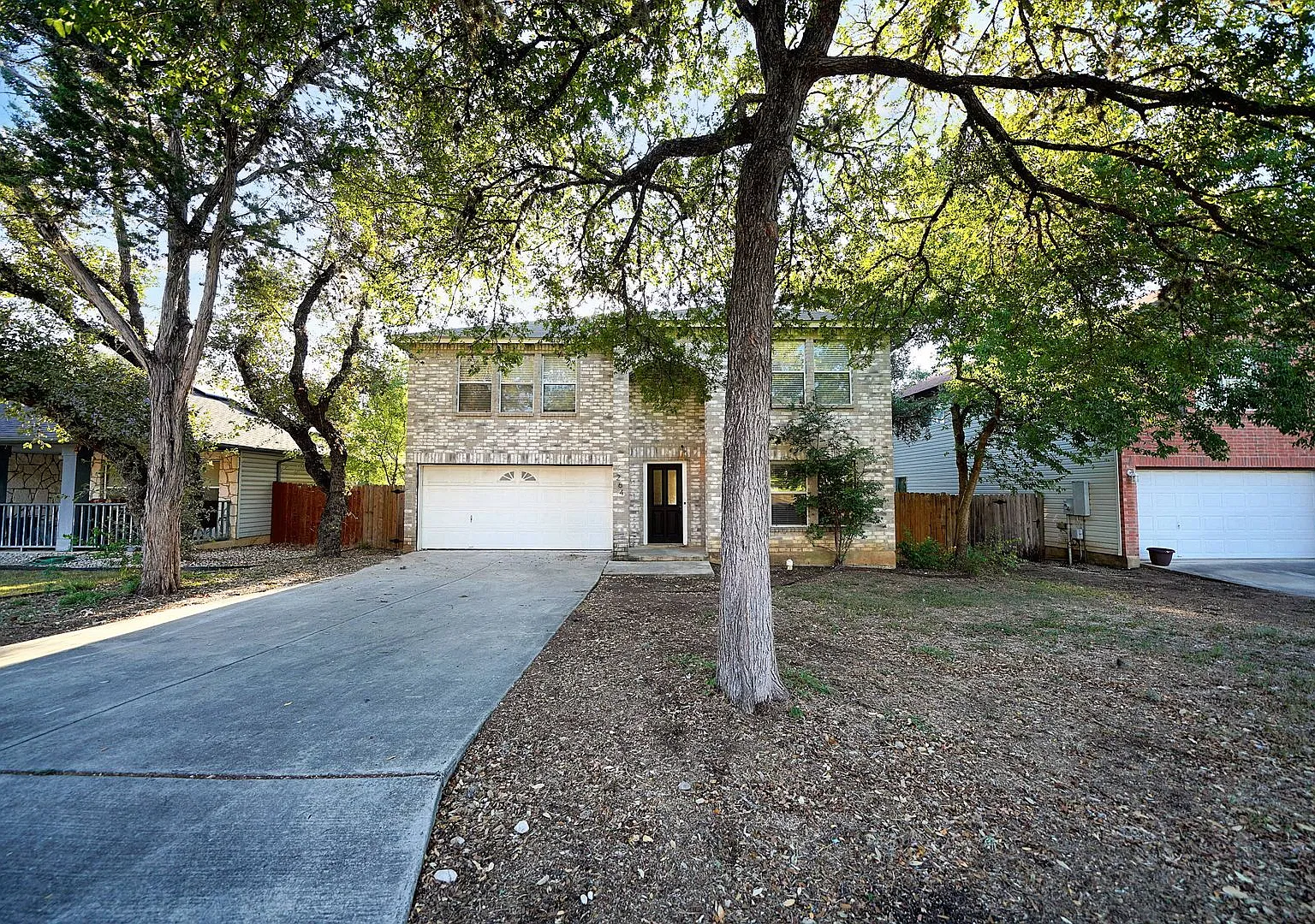 Beautiful Move-In Ready Home in Ashley Place, Schertz, TX - Realtor Commission: $350 — Photo 2