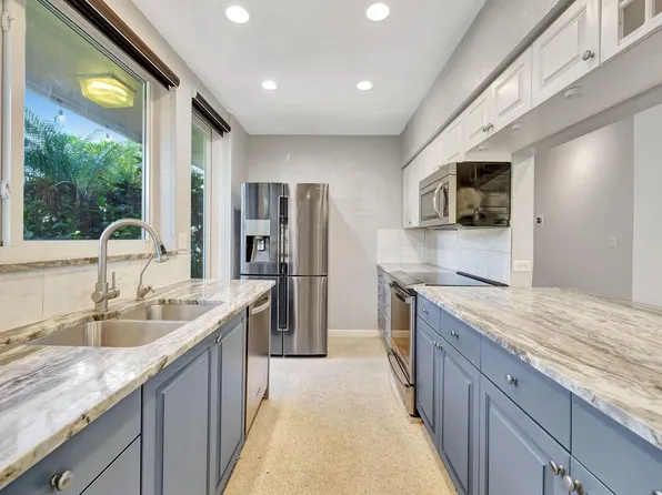 3209 SE 11th Street #Villa 9E, Pompano Beach, FL 33062
