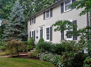 194 Rumstick Rd, Barrington, RI 02806