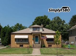 306 W Center St, Cambridge, IL 61238