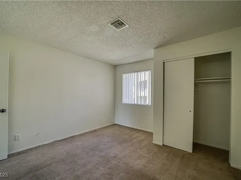 2160 Highpointe Dr #203 — Photo 4