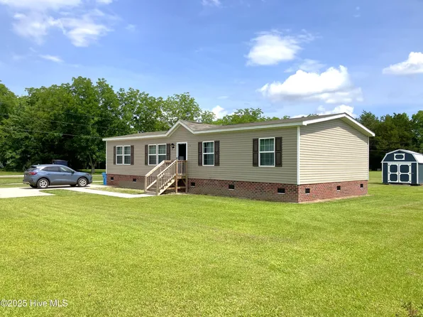 269 Batchelor Road, Richlands, NC 28574