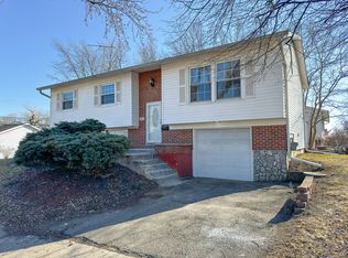 1097 Yorkshire Dr, Hanover Park, IL