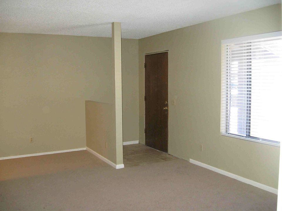 2nd image of 4606 E Camino St