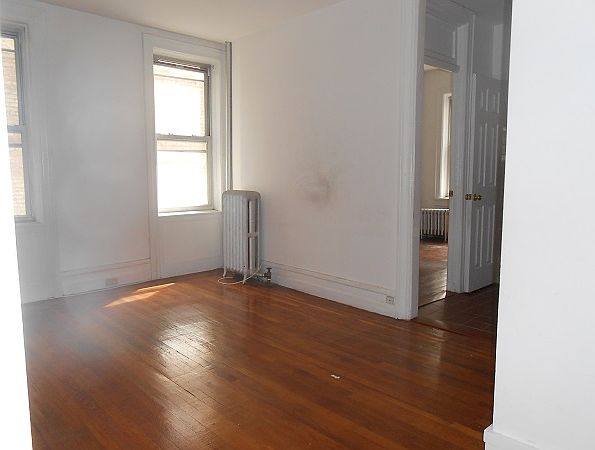 1st image of 81 Seaman Ave APT 1e