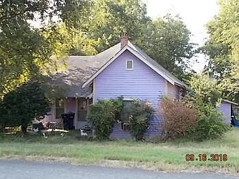 1st image of 1065 E Boswell St