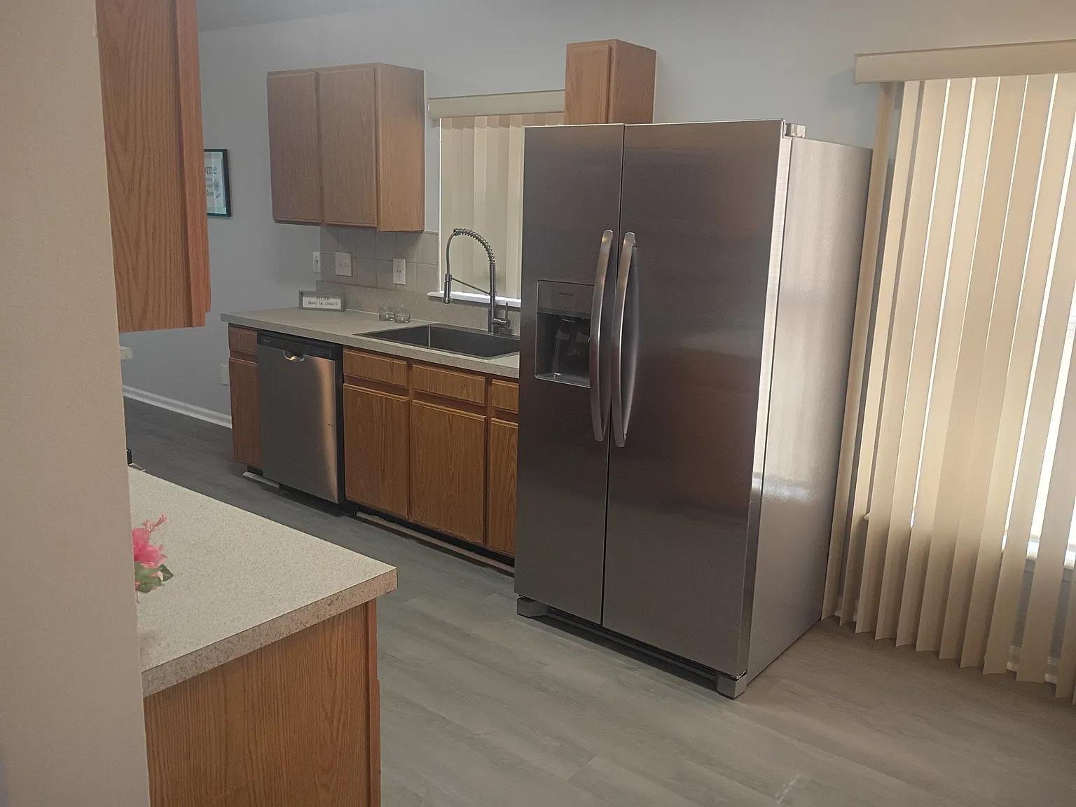 3 bed, 1599 sqft, $1,950 — Photo 3