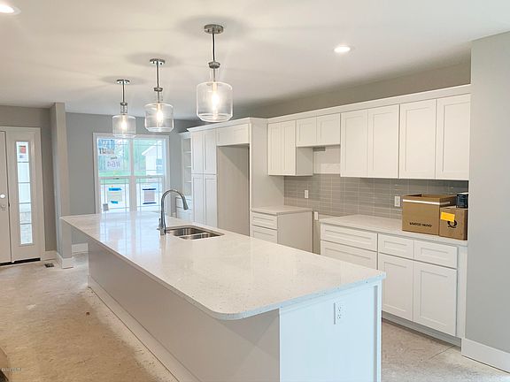 2nd image of 10089 Prairie Grass Ct #64