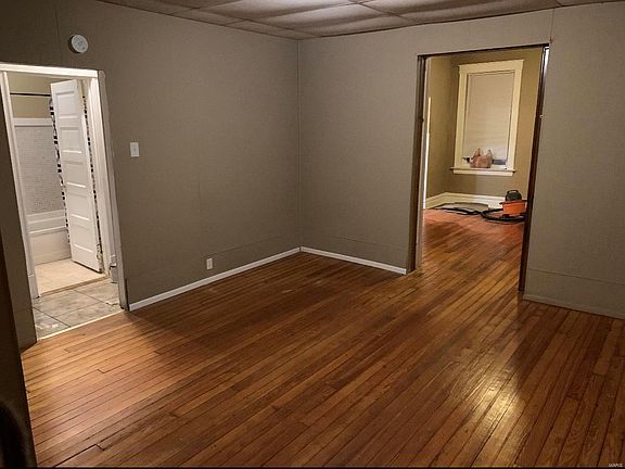 4th image of 3739 Salena St