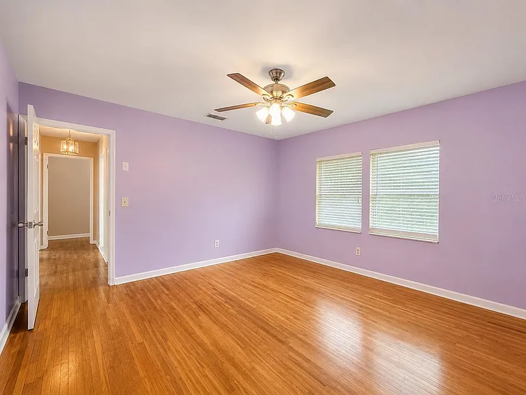702 Avenue H NE #702 — Photo 12