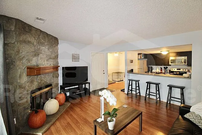 6388 Oak Ct #207 — Photo 3