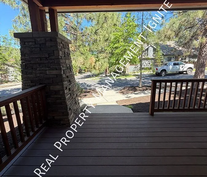 2447 NW Shields Dr — Photo 17