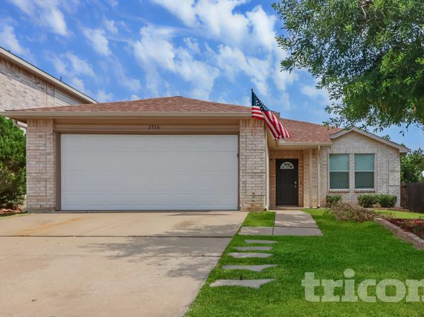 3916 Golden Horn Ln
