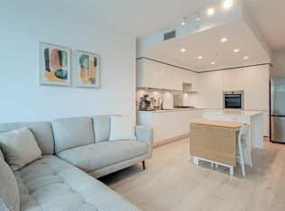 3833 Evergreen Pl #711, Burnaby, BC V3J0M2