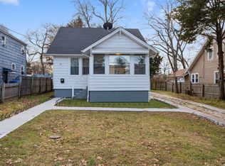 24 W 16th St, Huntington Station, NY 11746