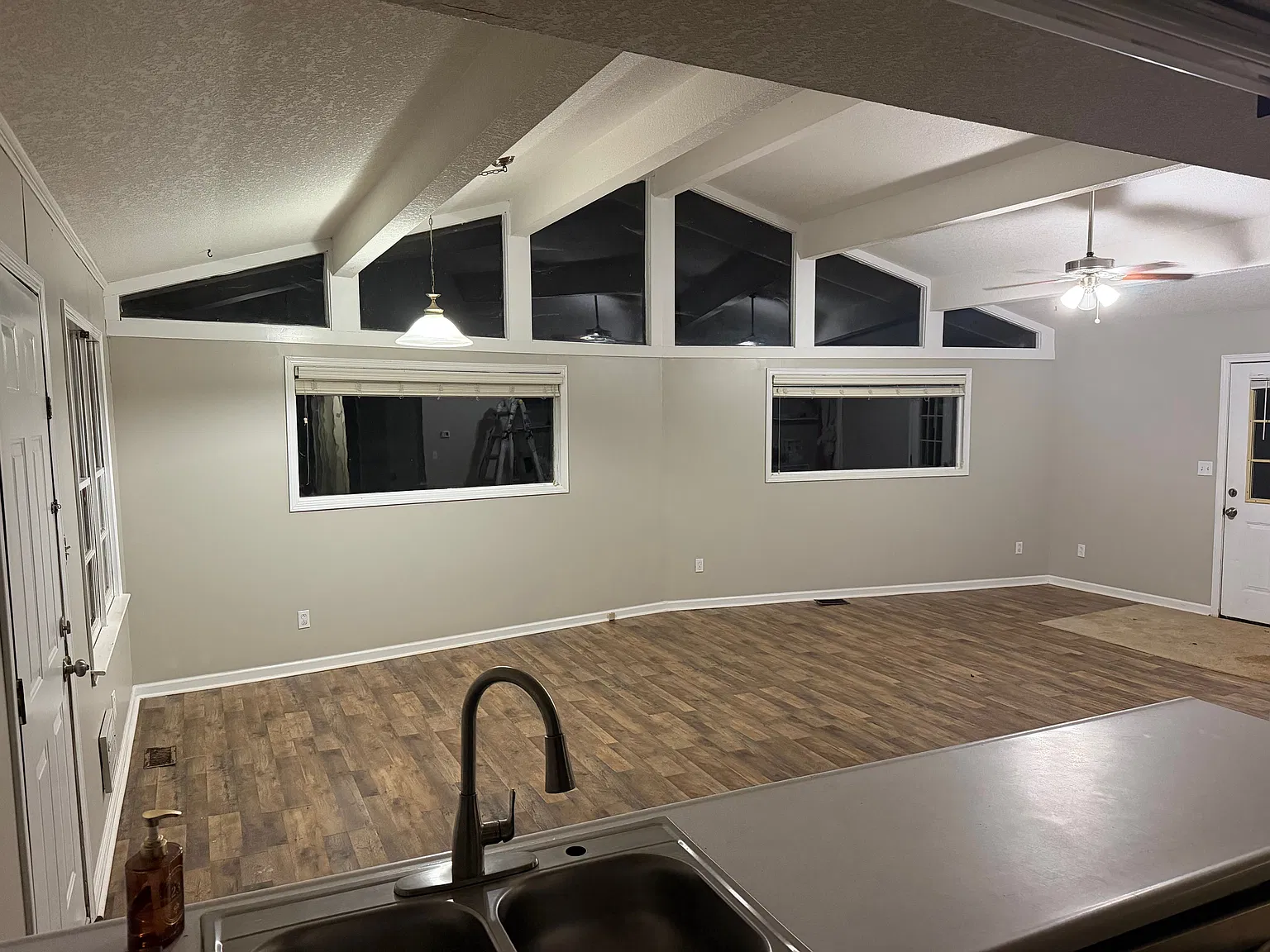 171 Pinecrest Dr — Photo 2