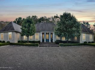 1410 N Abington Rd, Dalton, PA 18414