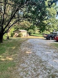 5th image of 7820 Windsor Dr