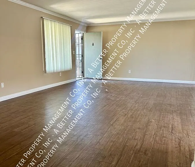 4138 Hathaway Ave #4 — Photo 7