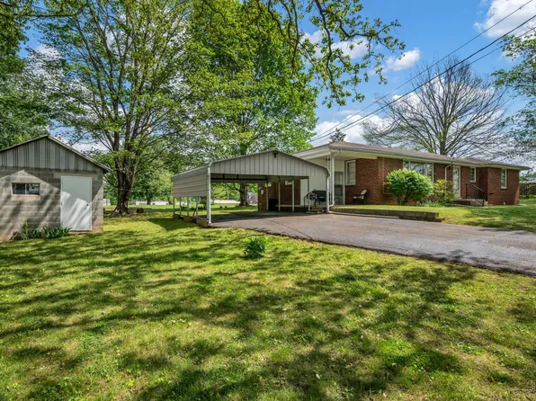 1006 Hershell St, Burns, TN 37029