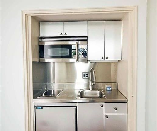 5th image of 1205 Saint Charles Ave APT 704