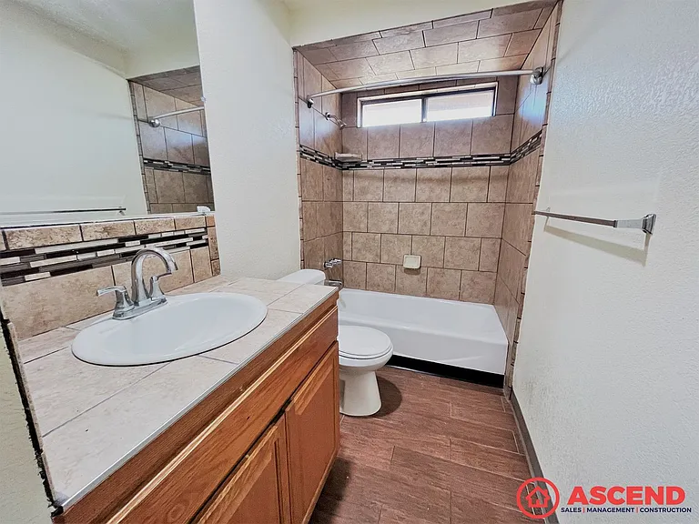 8516 Haupt Ave — Photo 6