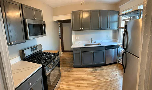 2805 Grand Ave S #2 Photo 1