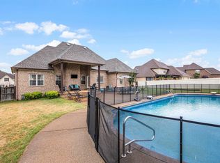 34 Cobble Ridge Cv, Jackson, TN 38305