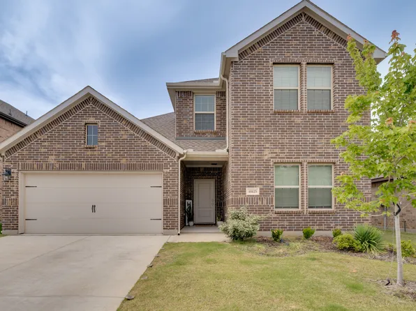 10125 Kayak St, Aubrey, TX 76227