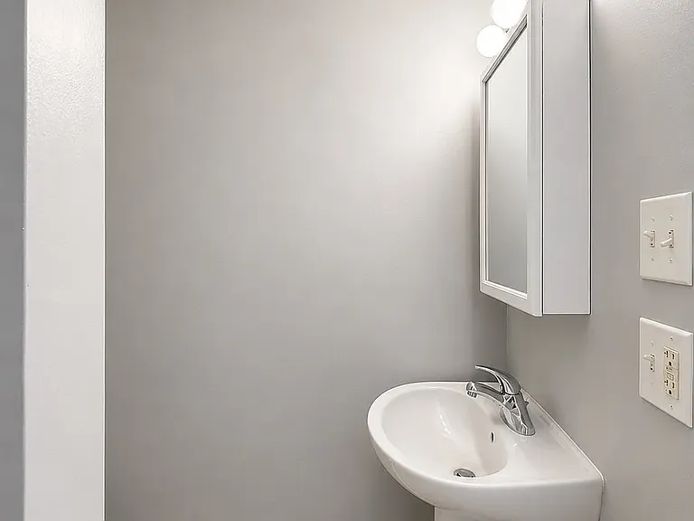 59 Plaza Ave #24 — Photo 6