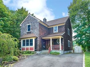 1415 Shelbourne Ave, Mamaroneck, NY 10543