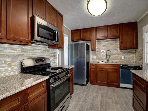 4th image of 5112 Ortega St