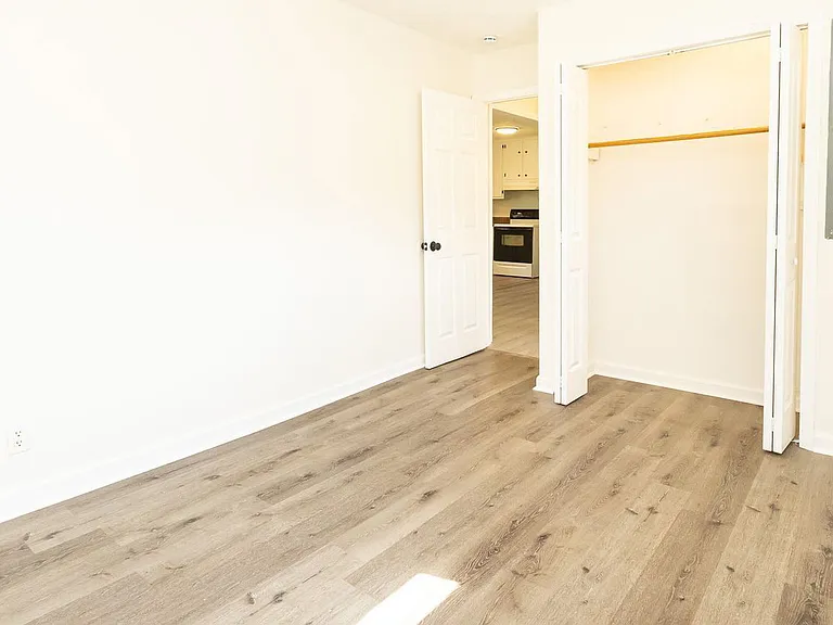 5801 Clover St — Photo 16