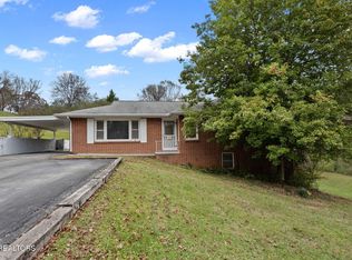 352 Walnut Valley Rd, Clinton, TN 37716