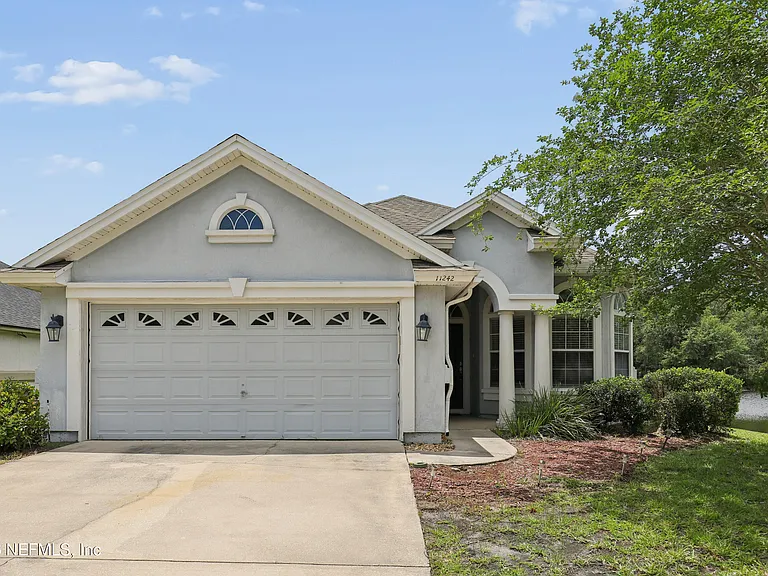 11242 Panther Creek Pkwy — Photo 1