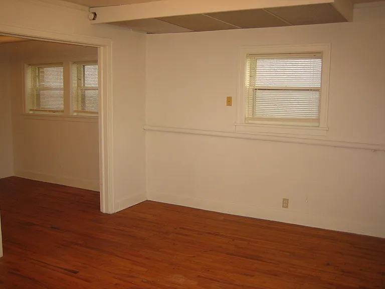 908 Grand Ave — Photo 23
