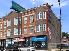 2338 W Fullerton Ave, Chicago, IL
