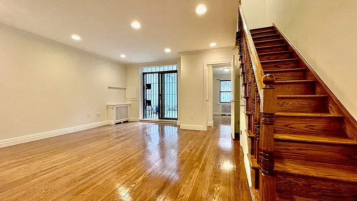 Rented by JK Dansar Corp | media 2